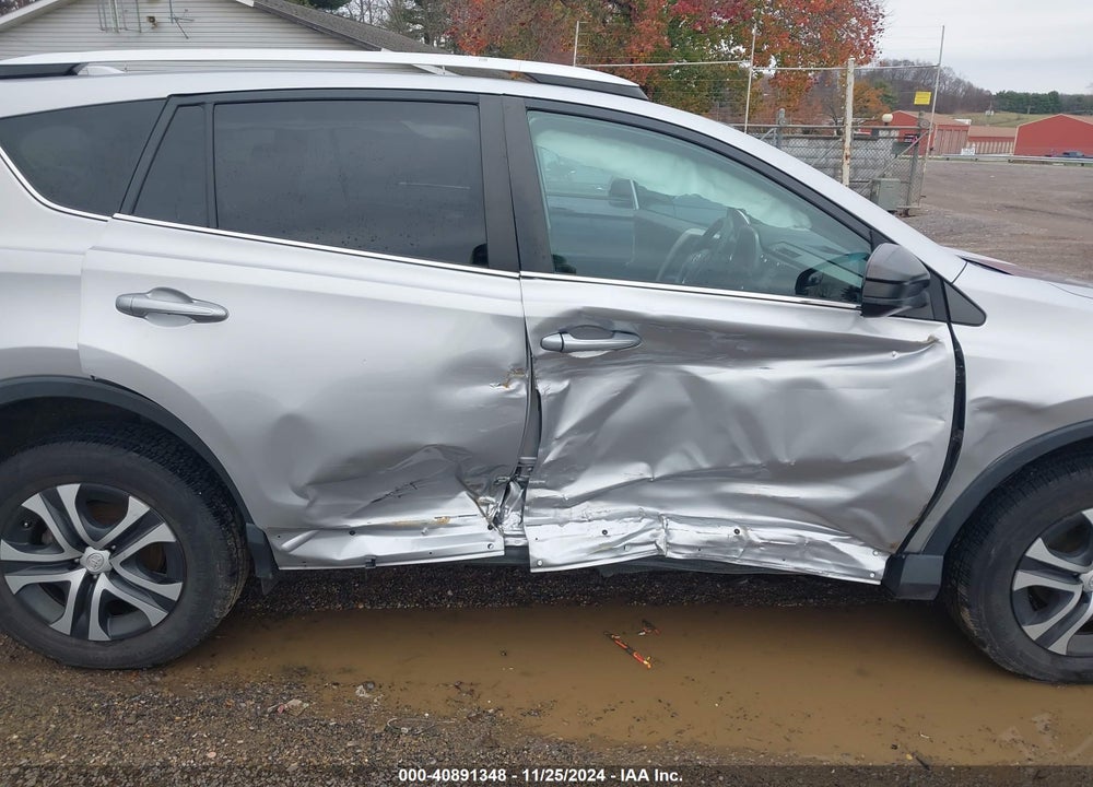 2016 TOYOTA RAV4 LE VIN: 2T3BFREV8GW484425
