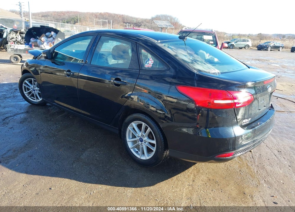 2017 FORD FOCUS SE VIN: 1FADP3F23HL243342