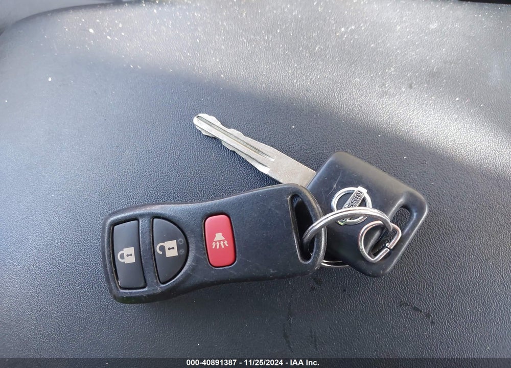 2011 NISSAN SENTRA 2.0SR VIN: 3N1AB6AP9BL608203
