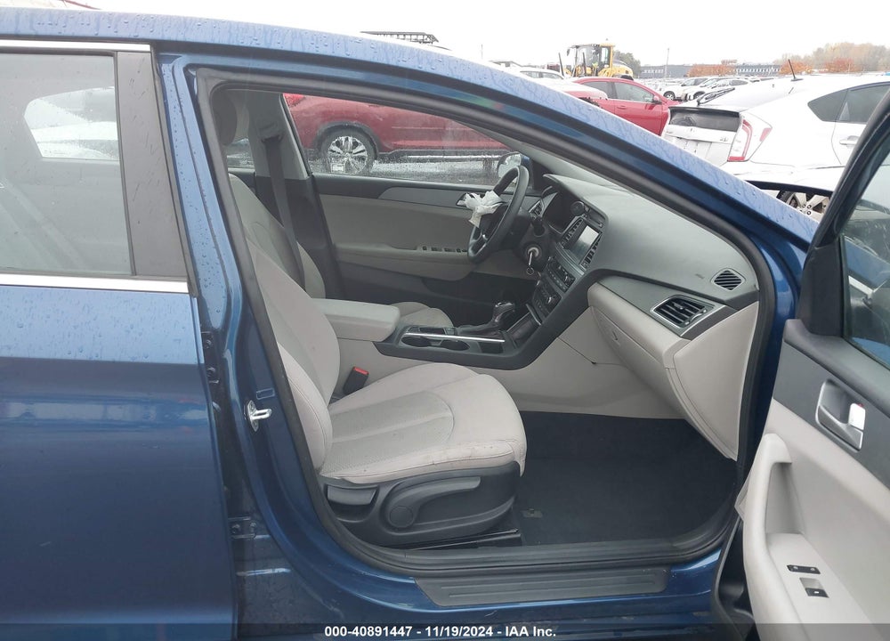 2017 HYUNDAI SONATA SE VIN: 5NPE24AF9HH510355