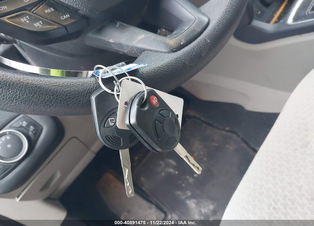 2017 FORD ESCAPE SE VIN: 1FMCU0GD5HUA79949