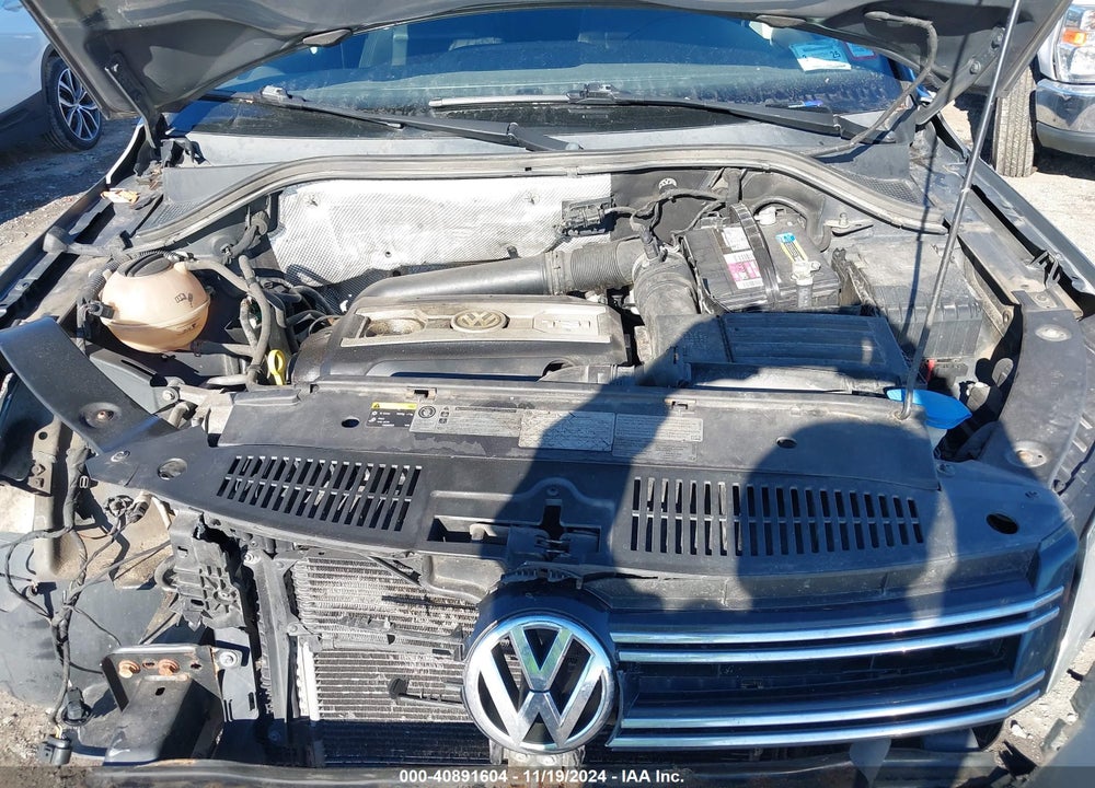 2014 VOLKSWAGEN TIGUAN SE VIN: WVGBV3AX7EW611327