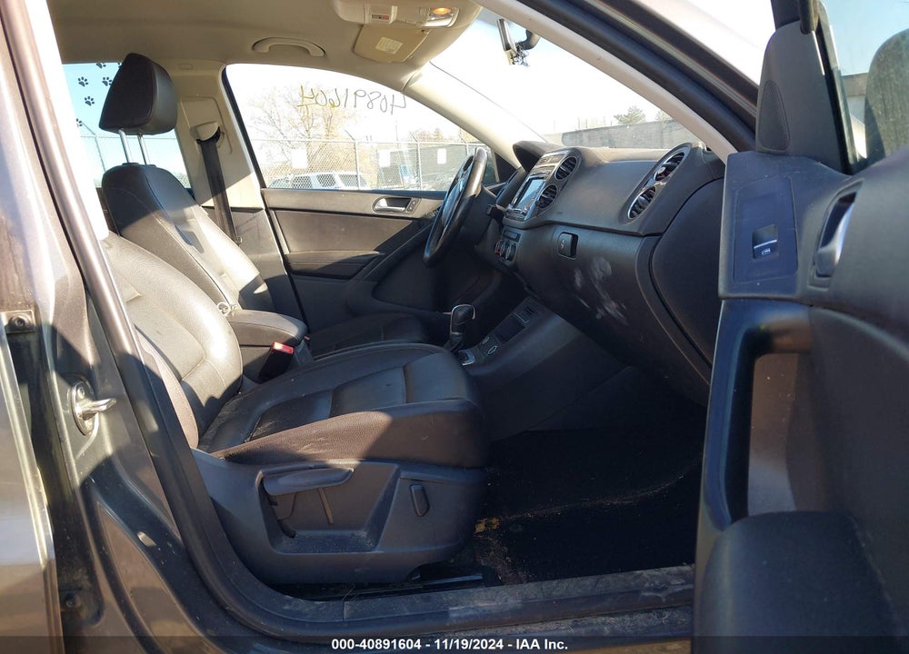 2014 VOLKSWAGEN TIGUAN SE VIN: WVGBV3AX7EW611327
