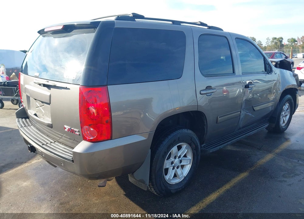 2012 GMC YUKON SLE VIN: 1GKS2AE08CR261043
