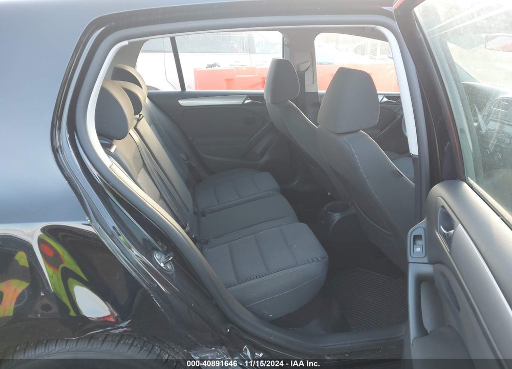 2011 VOLKSWAGEN GOLF 2.5L 4-DOOR VIN: WVWDA7AJ7BW300407