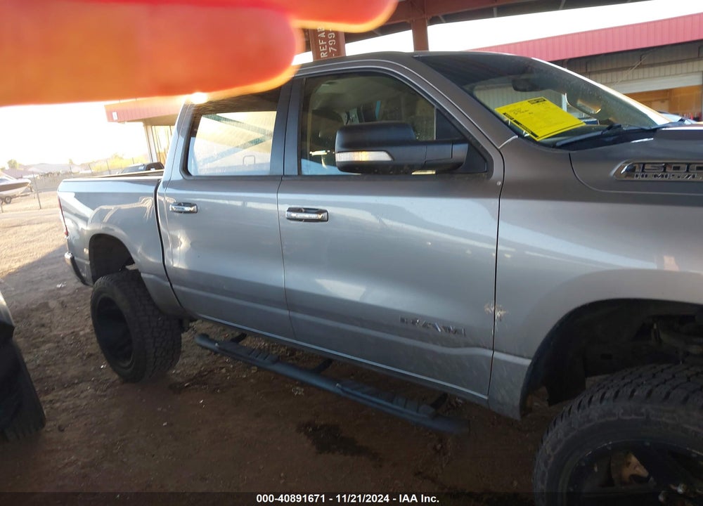 2019 RAM 1500 BIG HORN/LONE STAR 4X4 5'7 BOX VIN: 1C6SRFFT0KN916936