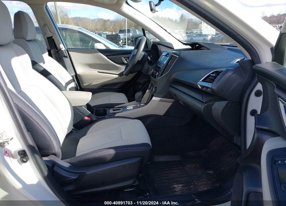 2019 SUBARU FORESTER VIN: JF2SKACC0KH449943