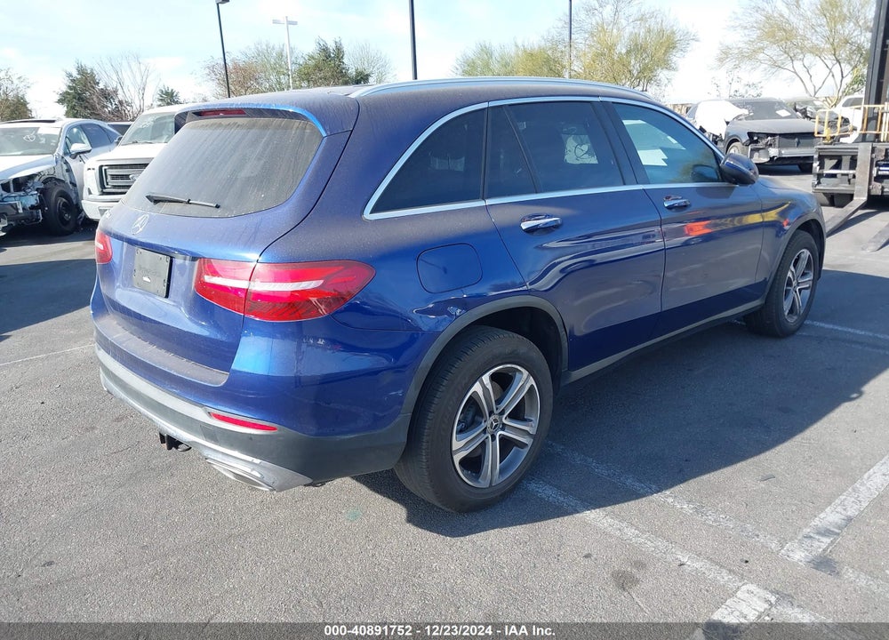 2018 MERCEDES-BENZ GLC 300 VIN: WDC0G4JB1JV020064