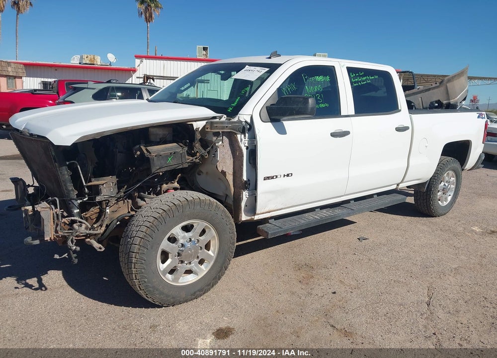 2015 CHEVROLET SILVERADO 2500HD LT VIN: 1GC1KVEG4FF131147