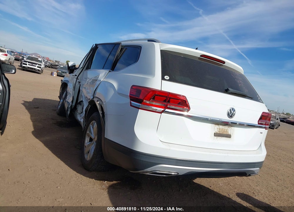 2018 VOLKSWAGEN ATLAS 2.0T S VIN: 1V2AP2CA2JC599899