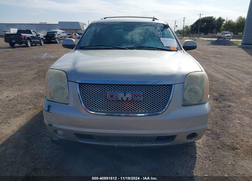 2008 GMC YUKON SLT VIN: 1GKFC13098R128879