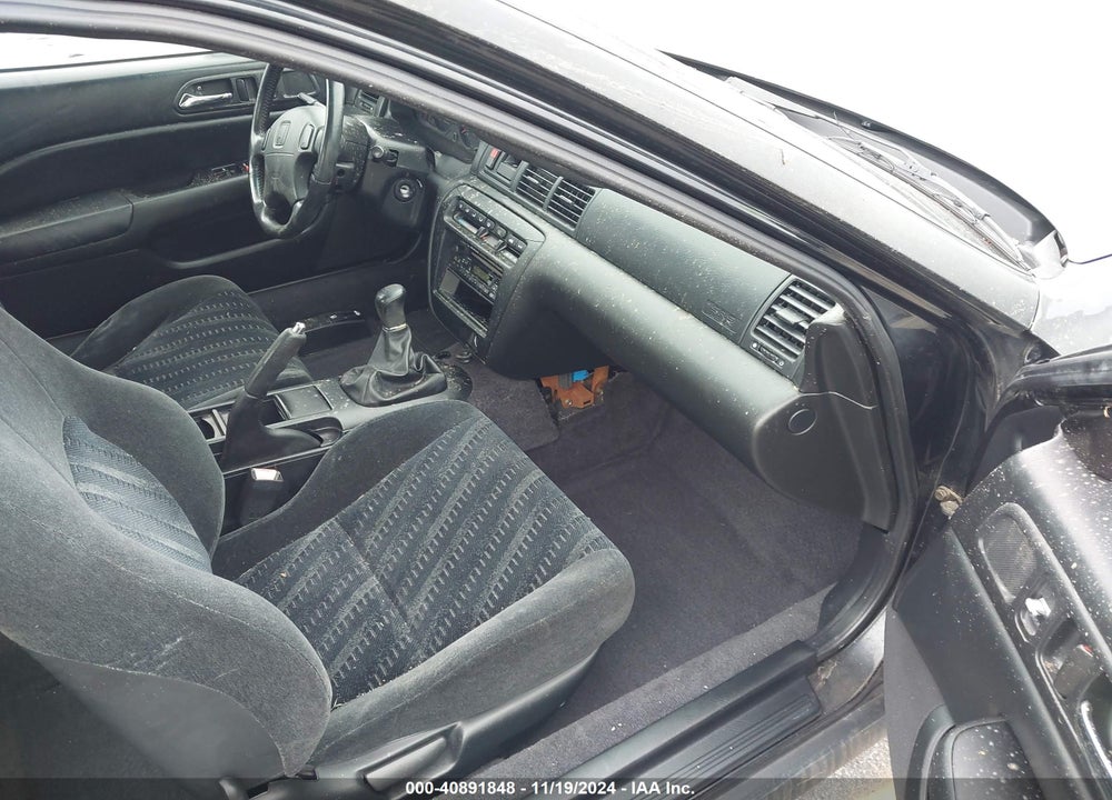 1999 HONDA PRELUDE VIN: JHMBB6144XC008293