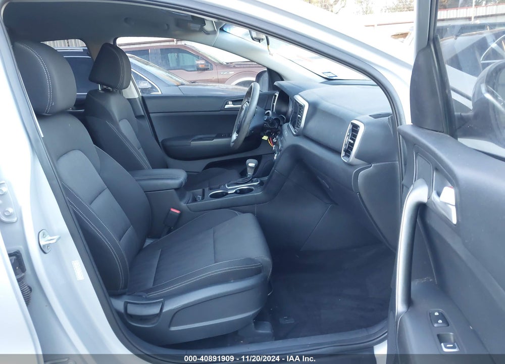 2020 KIA SPORTAGE LX VIN: KNDPM3ACXL7725730