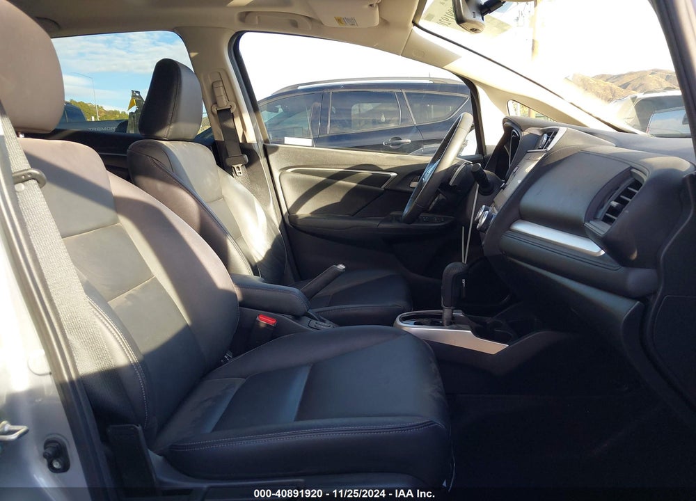 2018 HONDA FIT EX-L VIN: 3HGGK5H0XJM732324