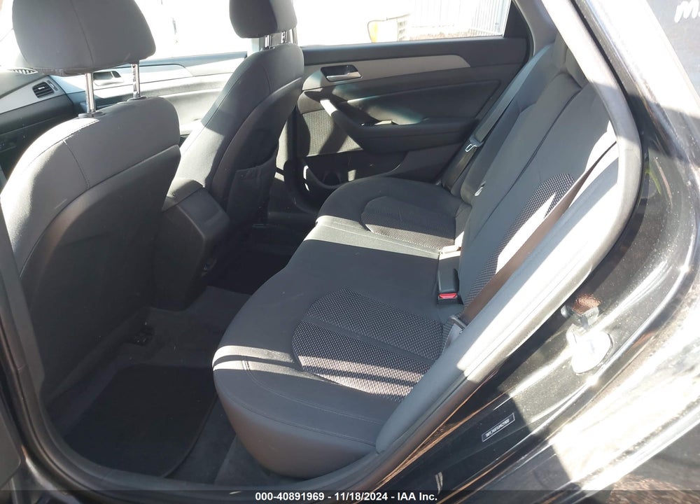 2018 HYUNDAI SONATA SEL VIN: 5NPE34AF0JH621900