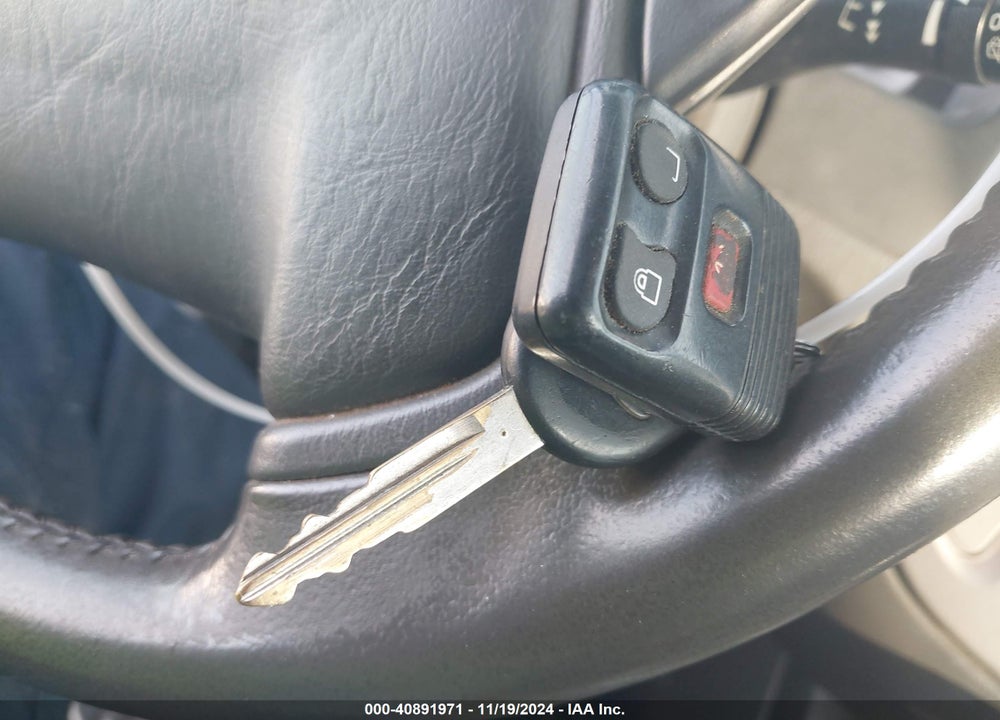 2007 FORD ESCAPE HYBRID VIN: 1FMCU49H07KA44723