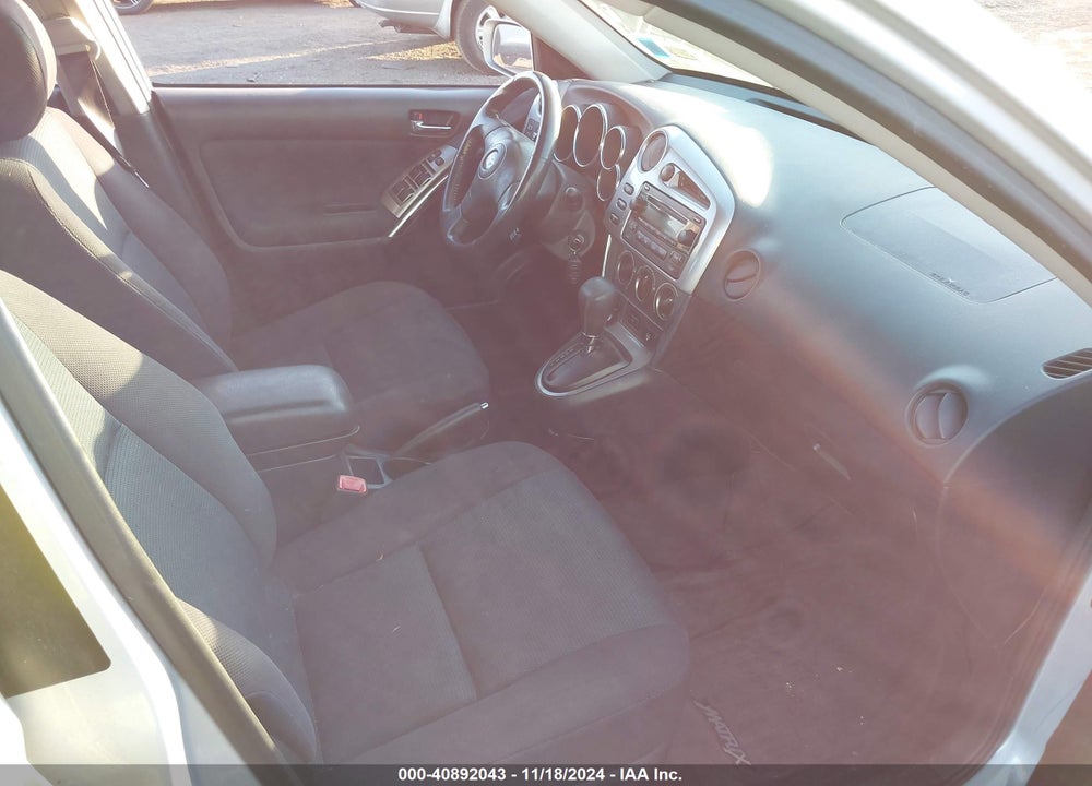 2005 TOYOTA MATRIX/XR VIN: 2T1KR32E95C340589