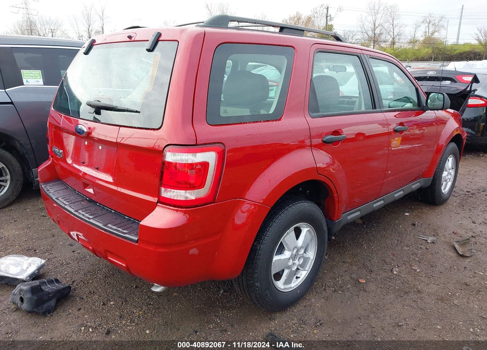 2010 FORD ESCAPE XLS VIN: 1FMCU0C73AKD12177