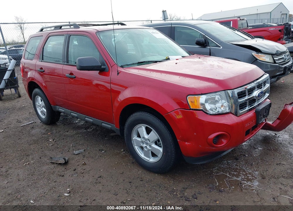 2010 FORD ESCAPE XLS VIN: 1FMCU0C73AKD12177