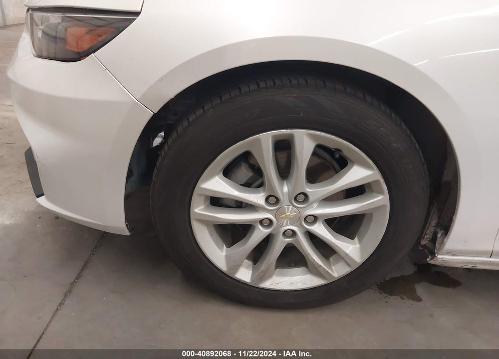 2018 CHEVROLET MALIBU LT VIN: 1G1ZD5ST3JF141880