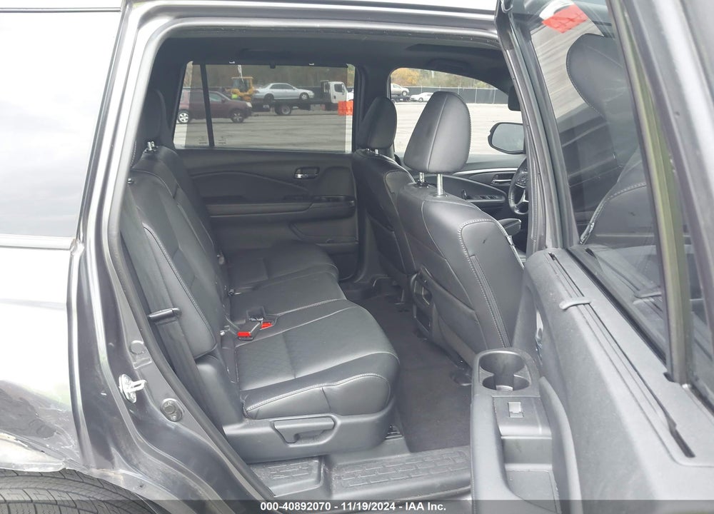 2019 HONDA PASSPORT EX-L VIN: 5FNYF7H50KB001048