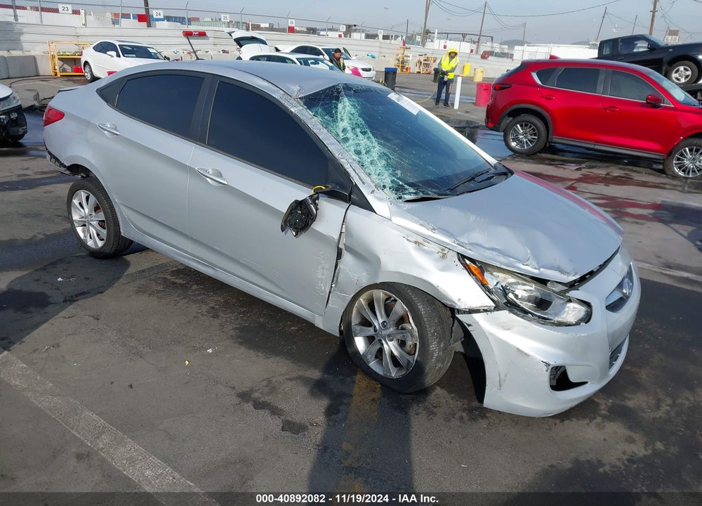 2013 HYUNDAI ACCENT GLS VIN: KMHCU4AE8DU410722