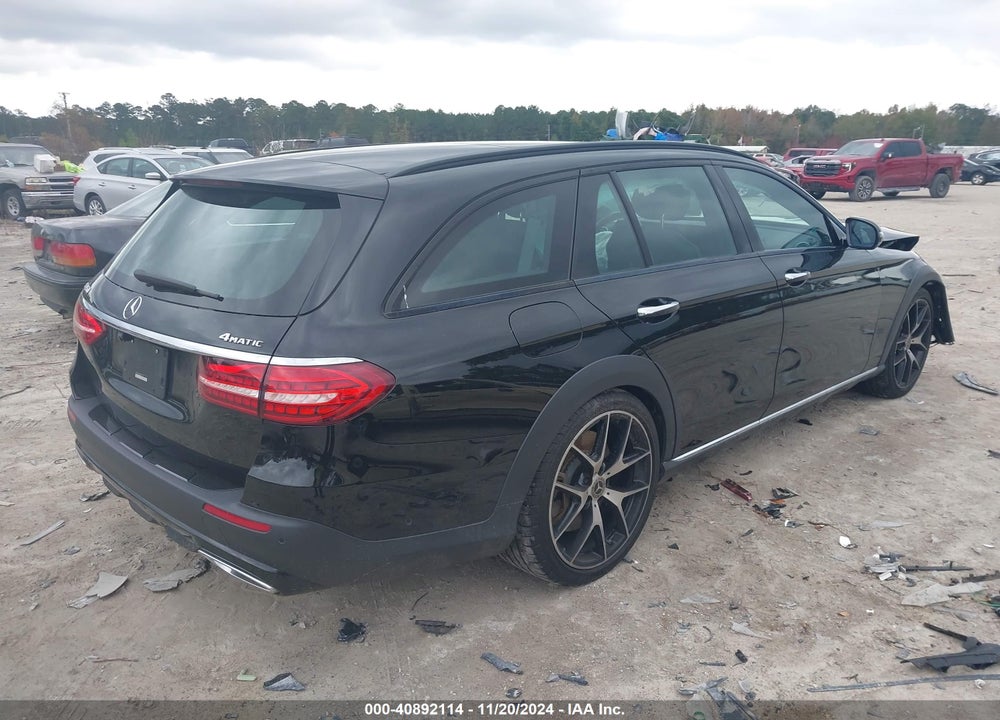 2021 MERCEDES-BENZ E VIN: W1KZH6AB9MA965187