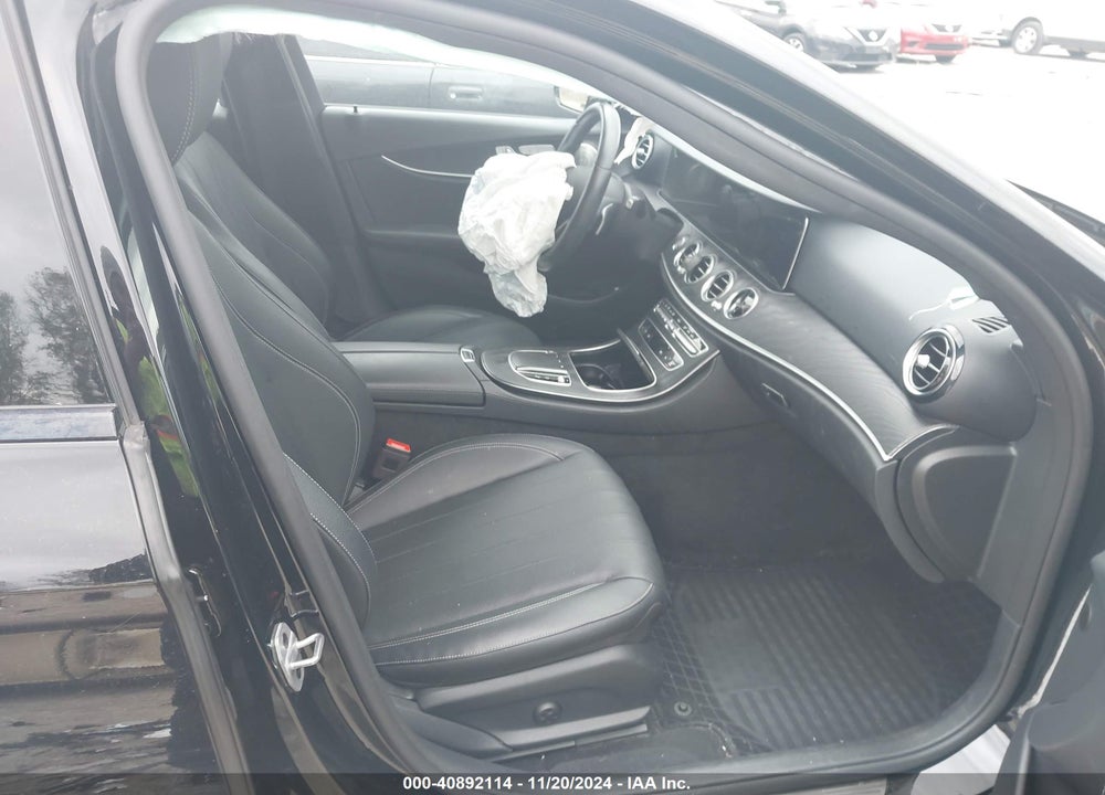 2021 MERCEDES-BENZ E VIN: W1KZH6AB9MA965187