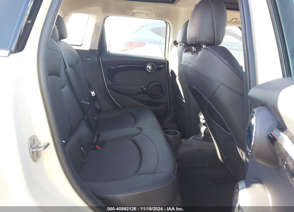 2020 MINI HARDTOP COOPER S VIN: WMWXU9C03L2M08940