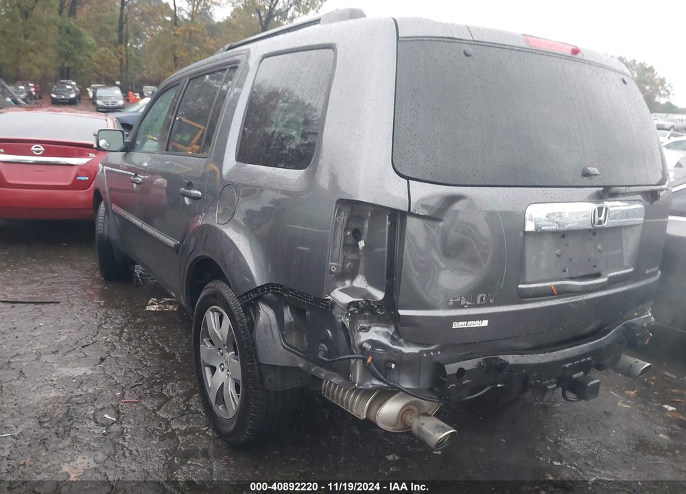 2015 HONDA PILOT TOURING VIN: 5FNYF3H93FB002695