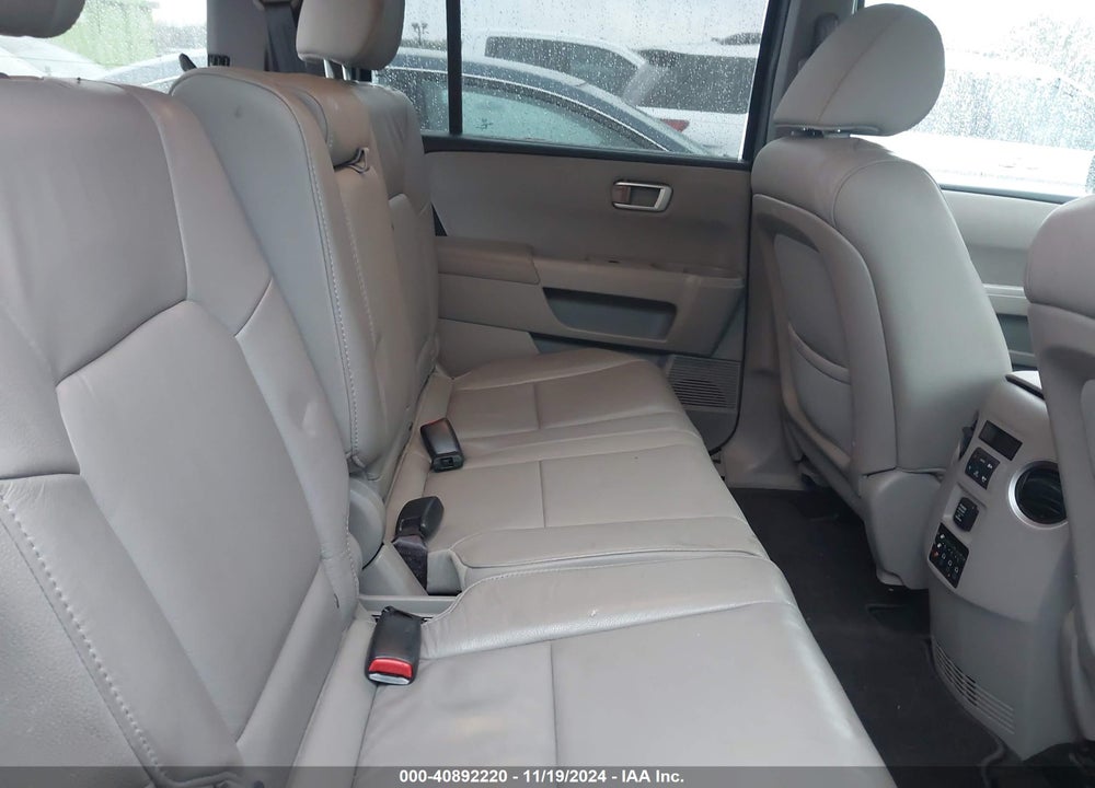 2015 HONDA PILOT TOURING VIN: 5FNYF3H93FB002695
