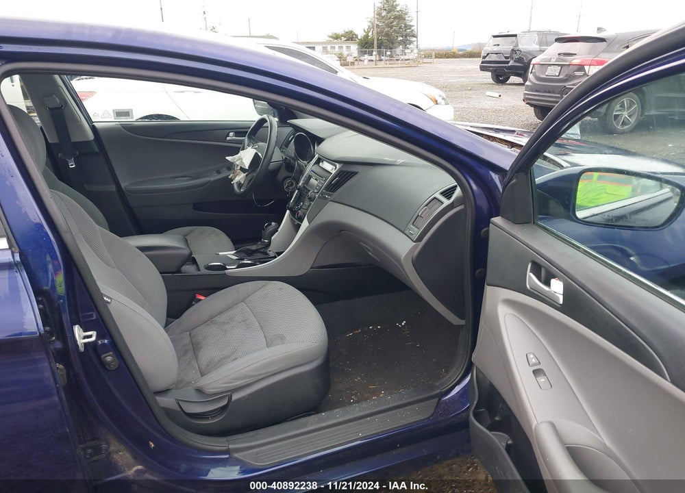 2013 HYUNDAI SONATA VIN: 5NPEB4AC8DH747192