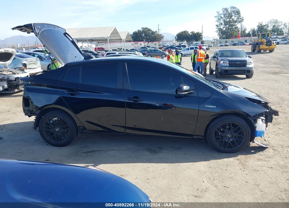 2020 TOYOTA PRIUS VIN: JTDKARFU7L3122040