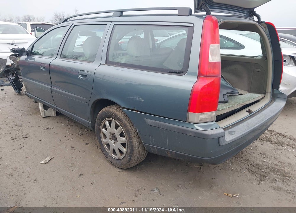2001 VOLVO V70 2.4 VIN: YV1SW61R411124057