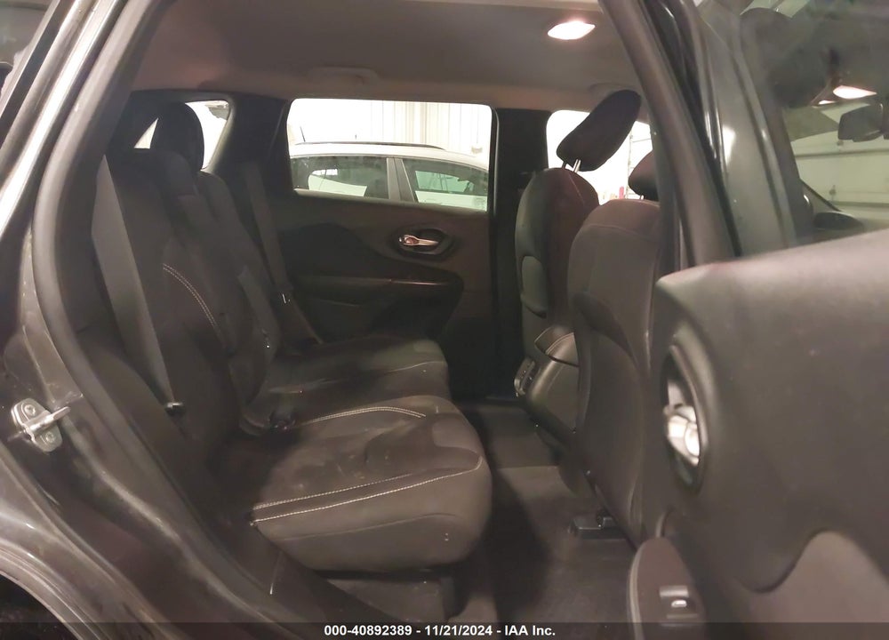 2015 JEEP CHEROKEE LATITUDE VIN: 1C4PJLCB5FW656145