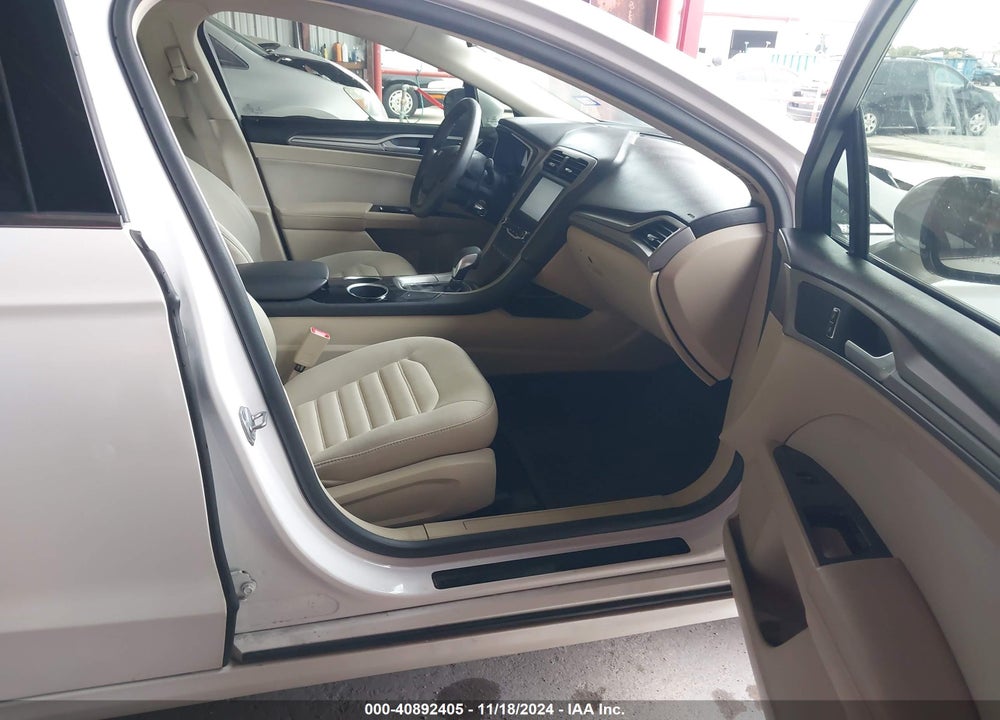 2013 FORD FUSION SE VIN: 3FA6P0HR6DR388680