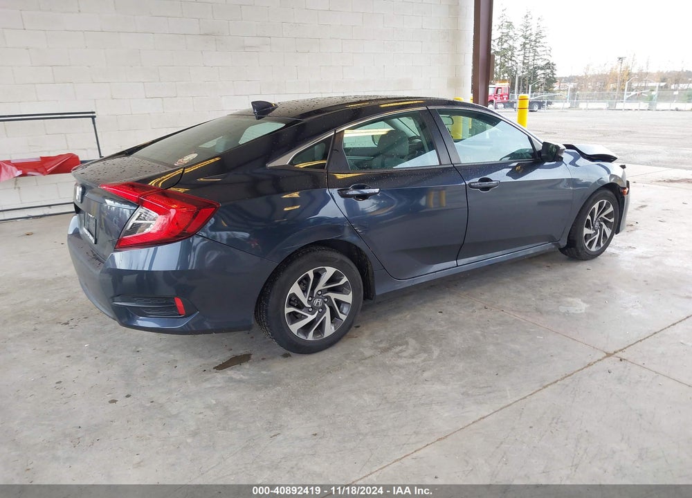 2018 HONDA CIVIC EX VIN: 2HGFC2F77JH584719