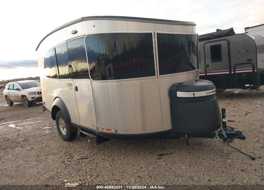 2022 AIRSTREAM OTHER VIN: 1SMG4DD22NJ206862