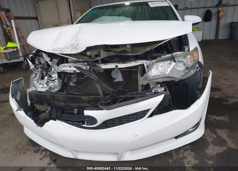 2014 TOYOTA CAMRY SE VIN: 4T1BF1FK1EU759757