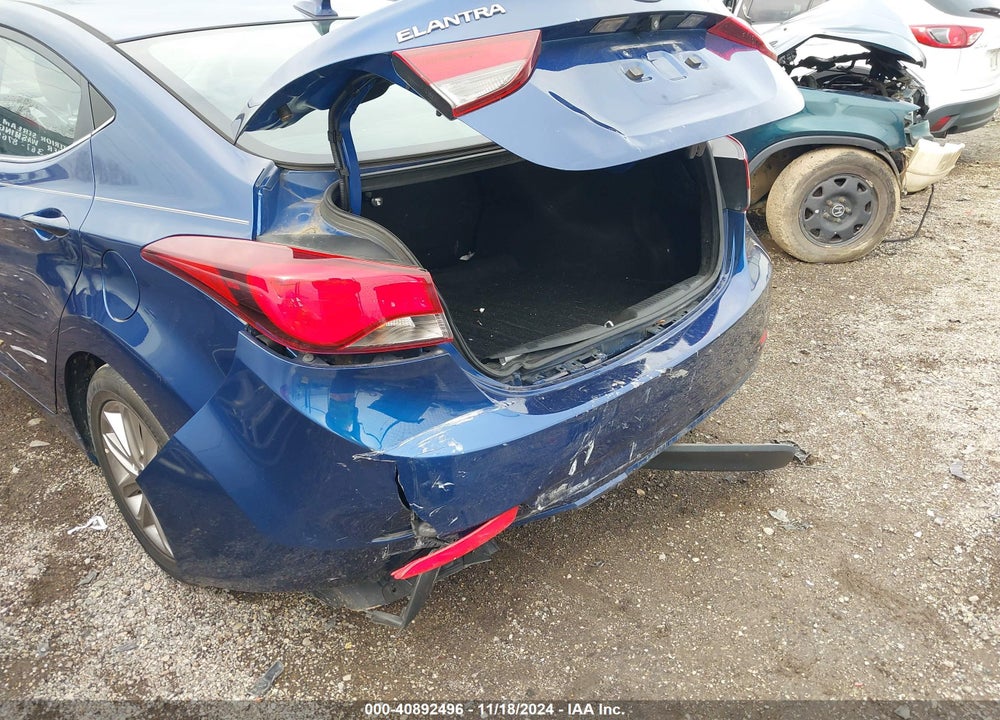 2015 HYUNDAI ELANTRA SE VIN: 5NPDH4AE1FH581371
