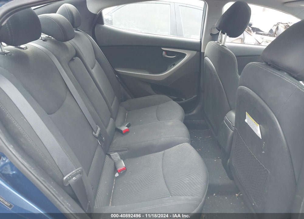 2015 HYUNDAI ELANTRA SE VIN: 5NPDH4AE1FH581371