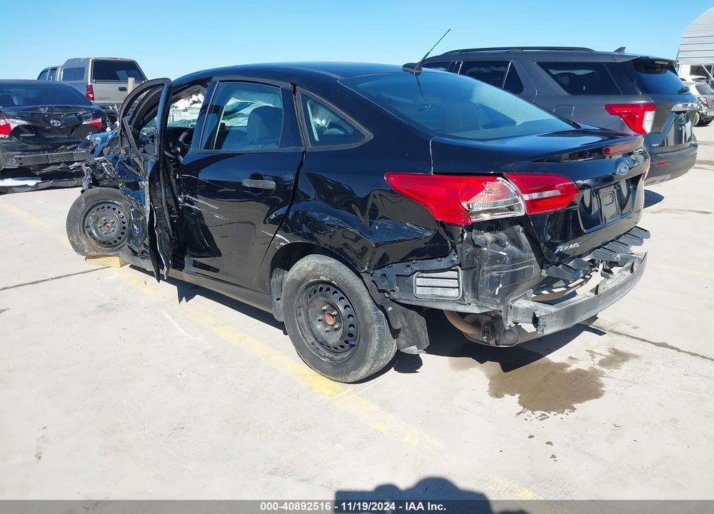 2017 FORD FOCUS VIN: 1FADP3E28HL318702