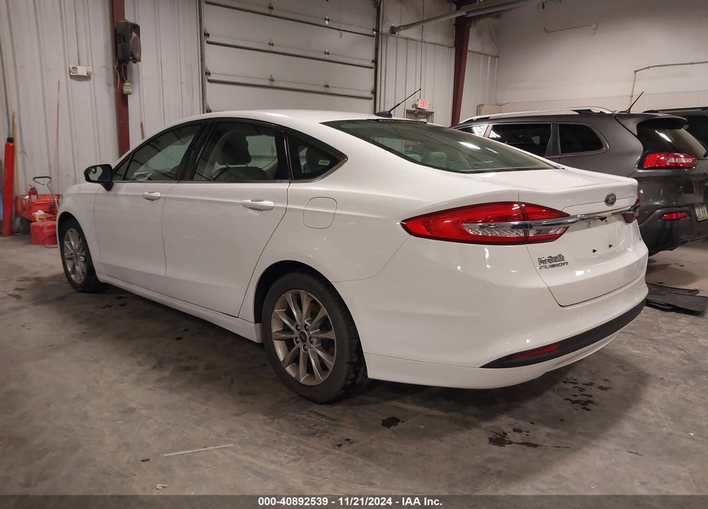 2017 FORD FUSION SE VIN: 3FA6P0H73HR160110
