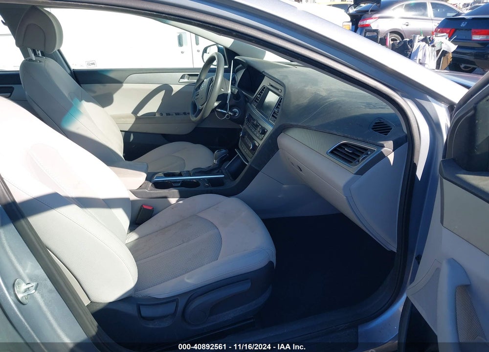2016 HYUNDAI SONATA SE VIN: 5NPE24AFXGH322975
