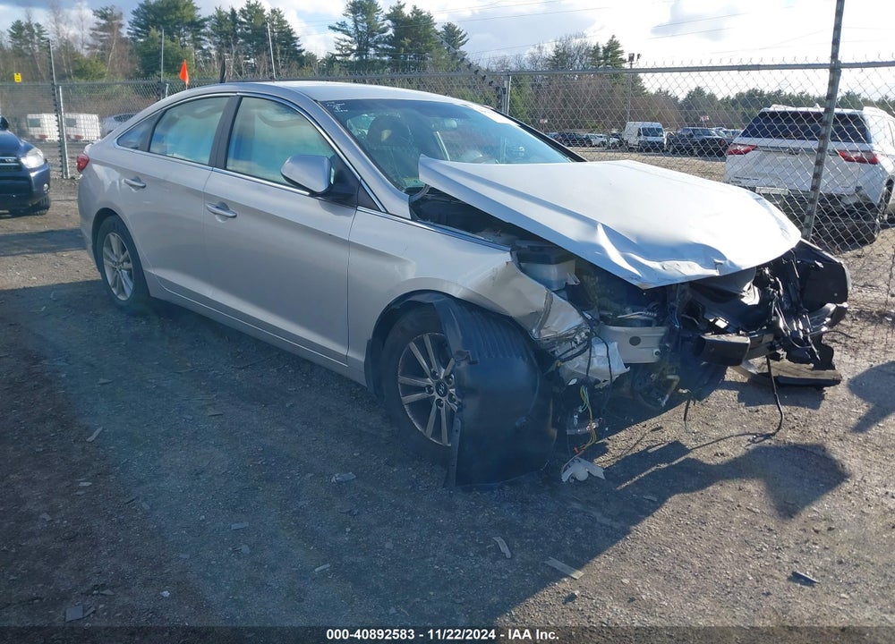 2015 HYUNDAI SONATA SE VIN: 5NPE24AF3FH200313