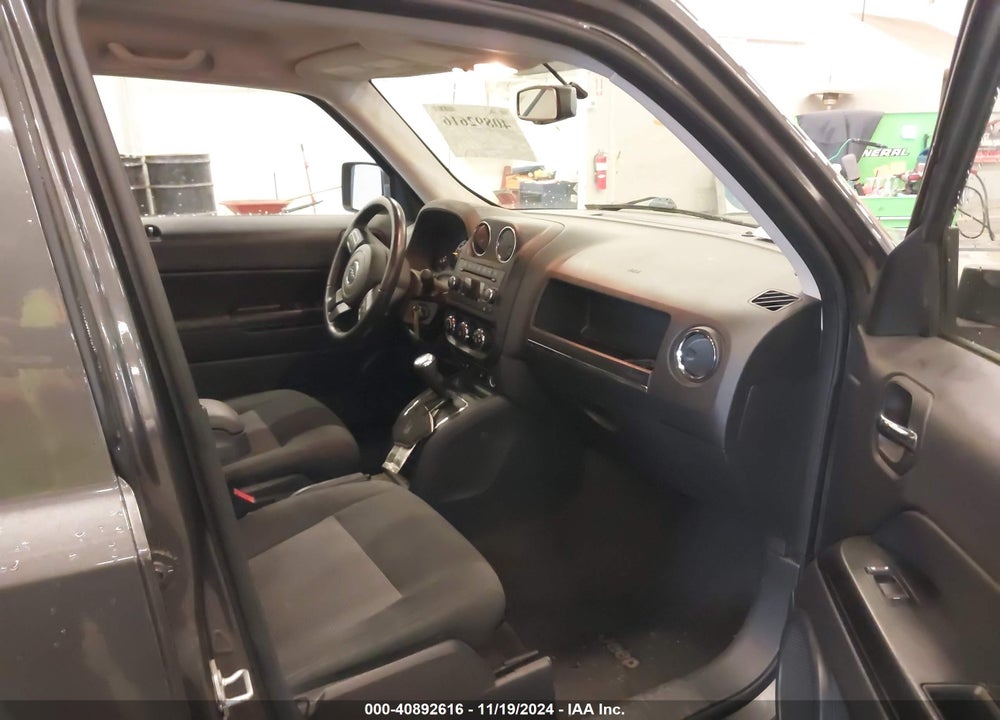 2017 JEEP PATRIOT LATITUDE FWD VIN: 1C4NJPFA1HD136671