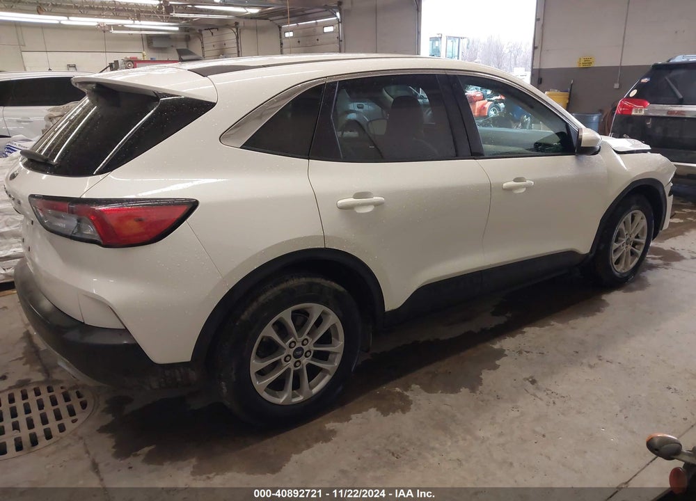 2021 FORD ESCAPE SE VIN: 1FMCU0G64MUB20308