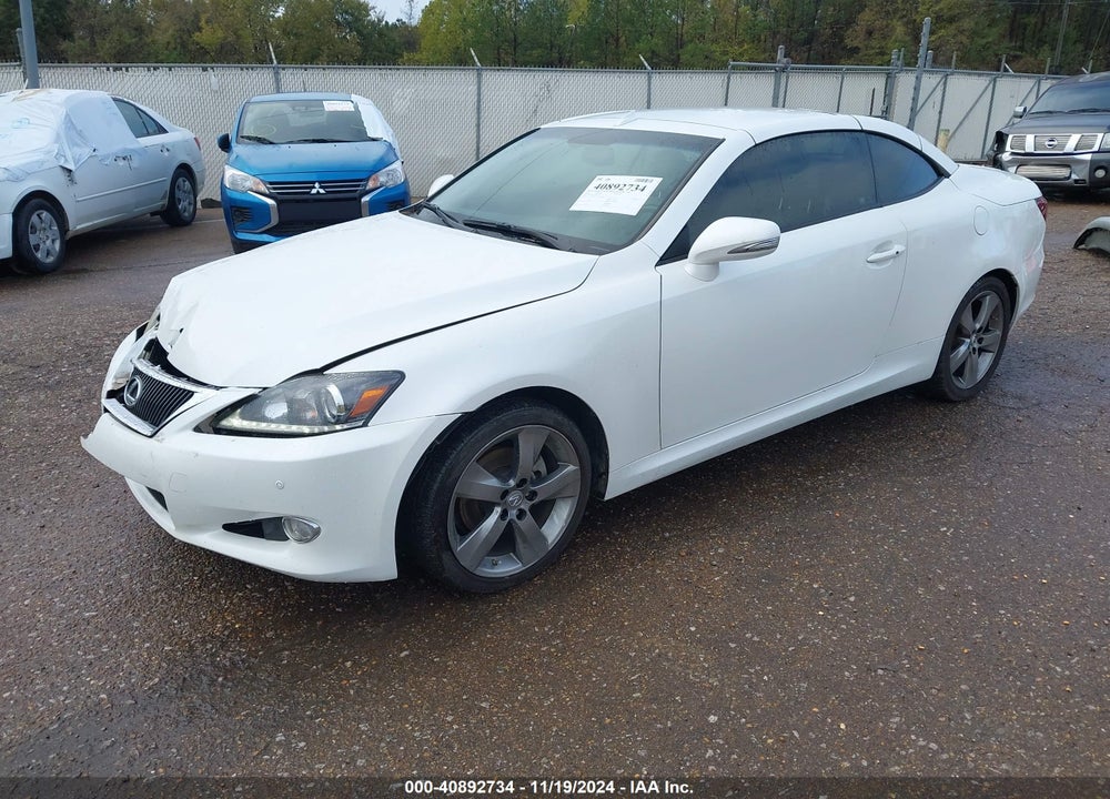 2011 LEXUS IS 250C VIN: JTHFF2C21B2520182