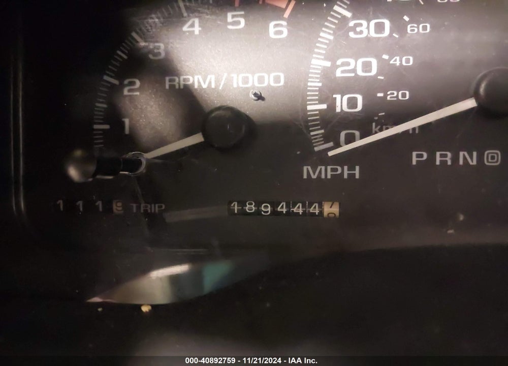 2000 CADILLAC ESCALADE STANDARD VIN: 1GYEK63R2YR172965