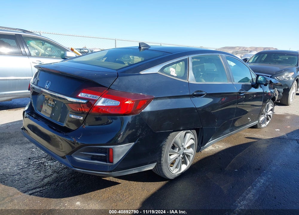 2018 HONDA CLARITY PLUG-IN HYBRID VIN: JHMZC5F13JC020009